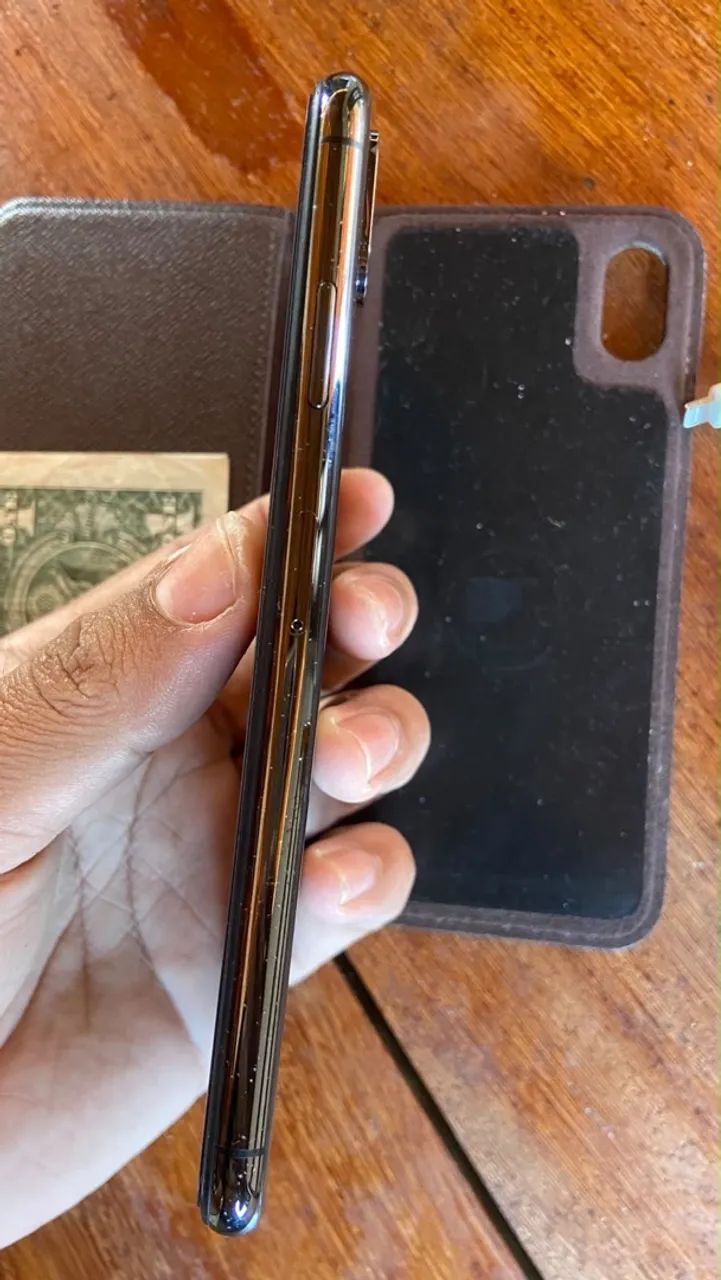 iPhone XS Max + capa Louis Vuitton - Foto 4
