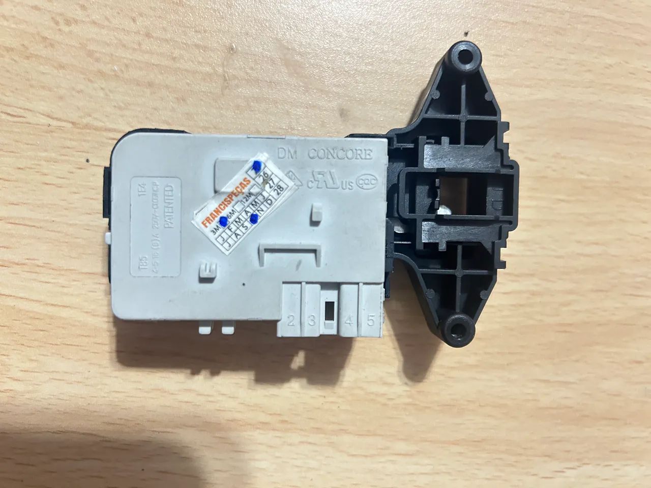 Trava Da Porta Electrolux mini máquina LFE03