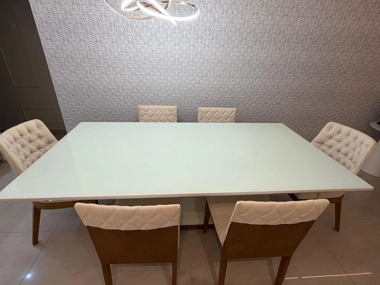MESA DE JANTAR SOFISTICADA - LINDA E IMPONENTE ? - Foto 2