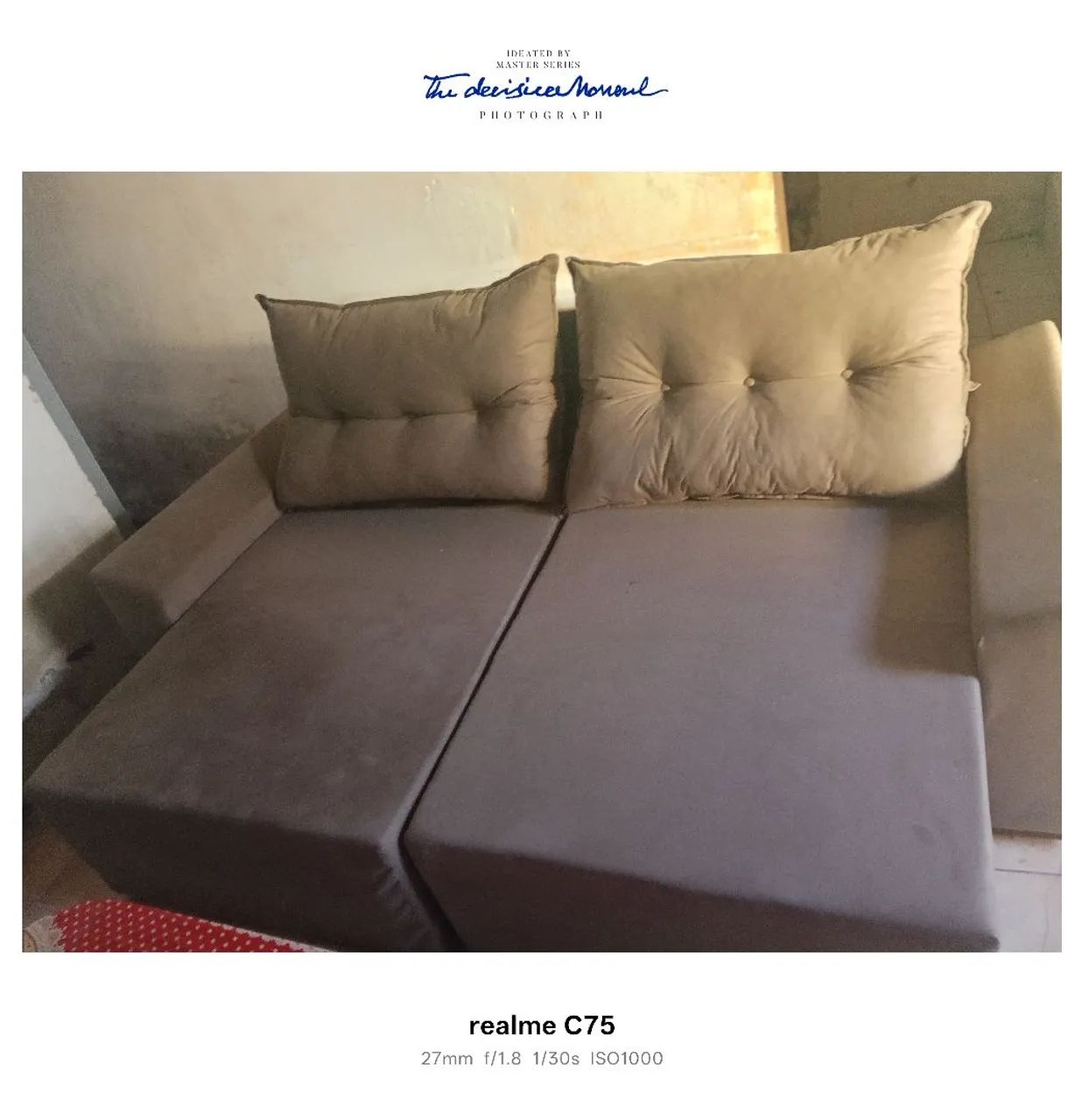 Sofá retrátil,com esponja ortopédica.