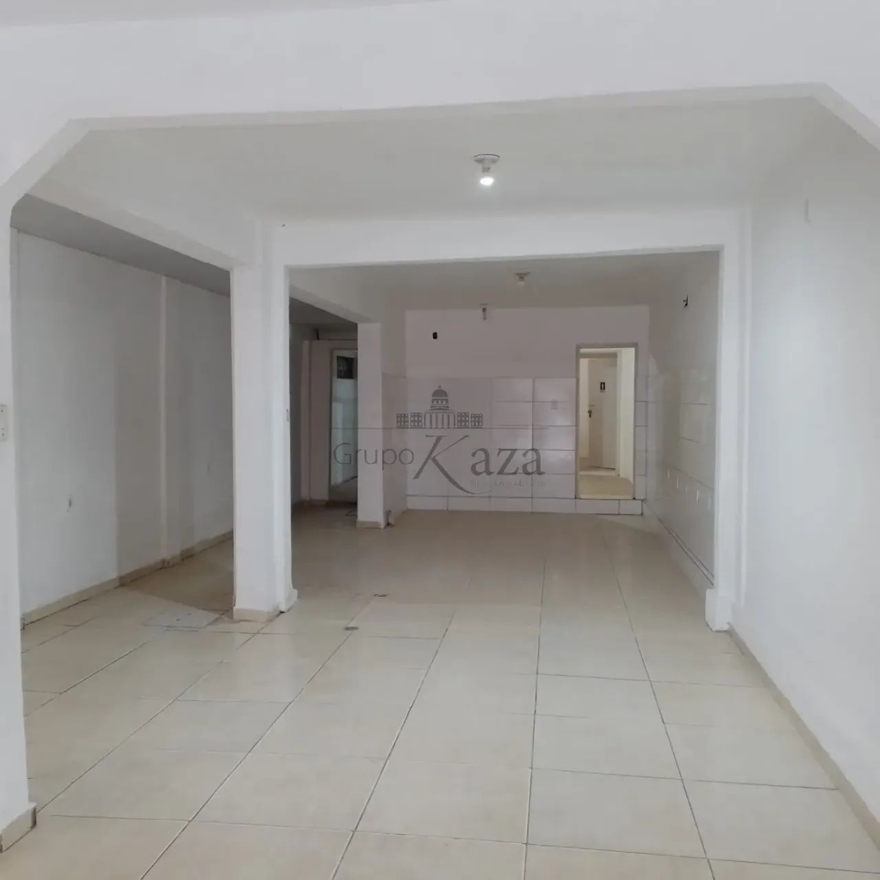 Ponto Comercial - Jd. Portugal - 125m². - Foto 2
