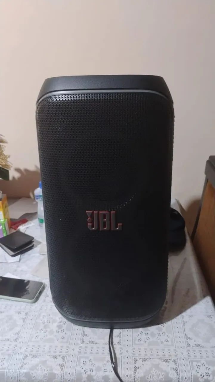 Vende-se caixa party box da JBL original. Imperdível!!!! - Foto 3