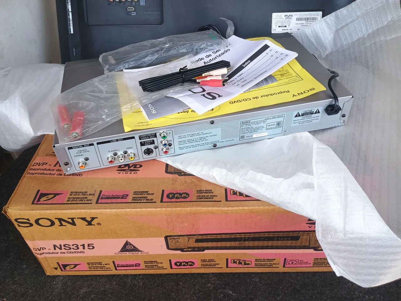 DVD LG novo na caixa nunca usado completo - Foto 3