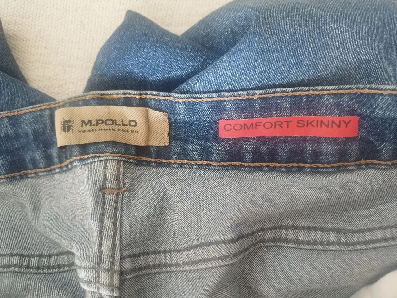 Vendo essas 5 lindas calças jeans de marca original. - Foto 5
