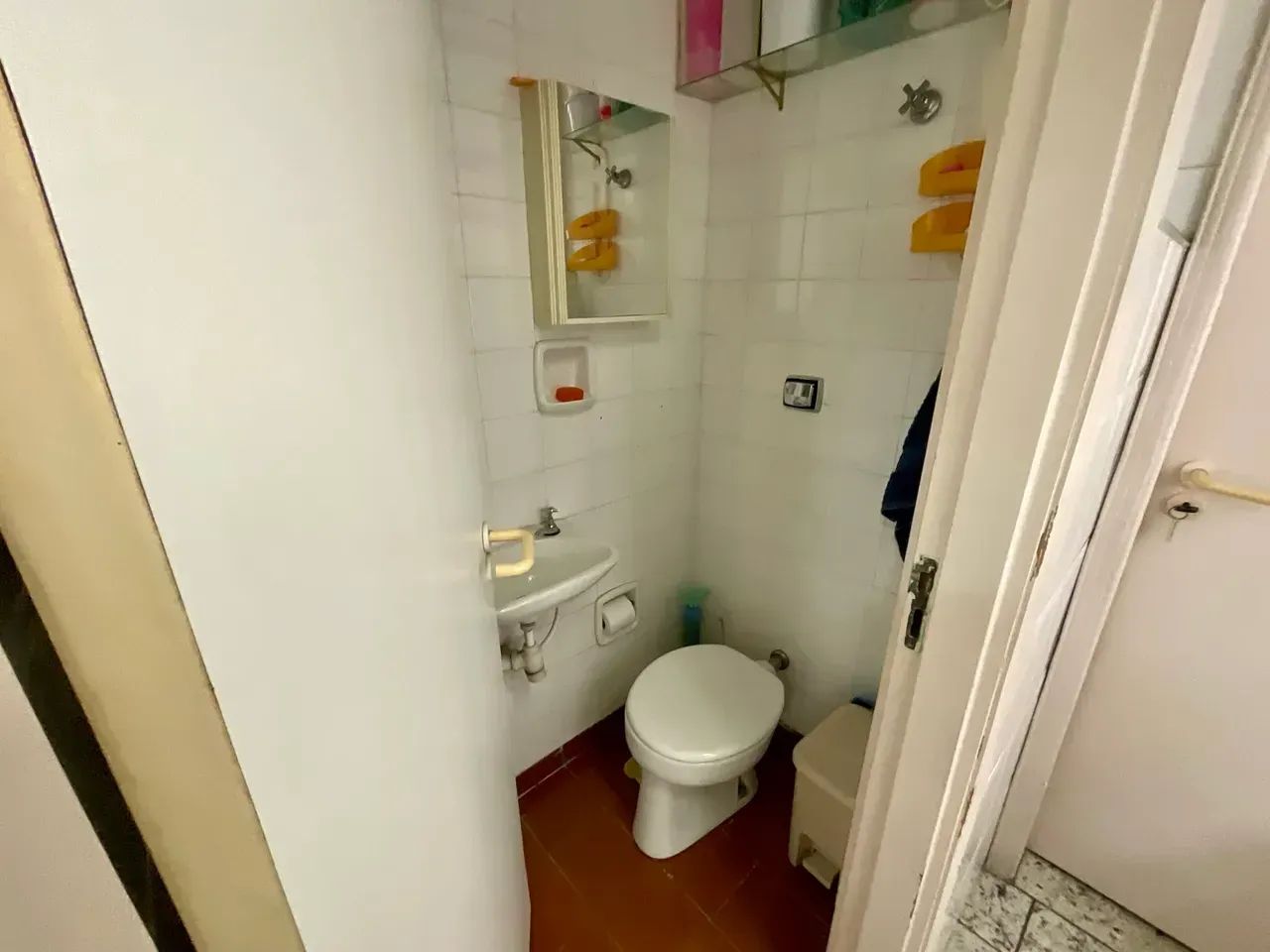 Excelente apartamento três dts, reformado - Foto 4