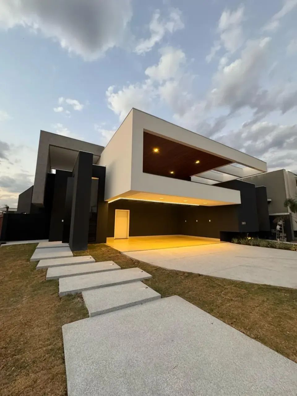 Lindo imovel a venda no Res. Alphaville II