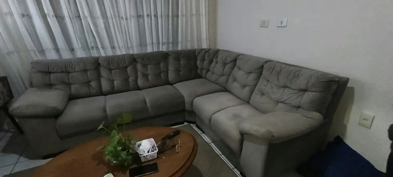 Sofá semi novo 6 lugares 