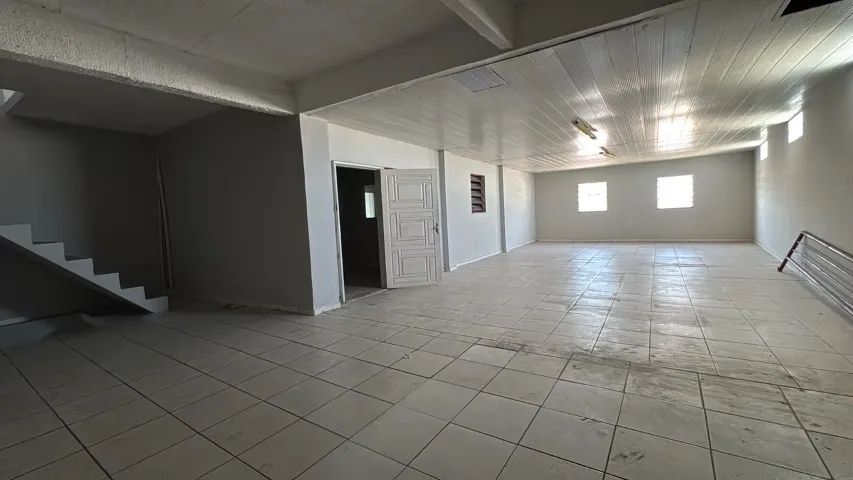 Prédio Comercial 625m² c/ 4 Salas Amplas e Poço Artesiano em Flores  - Foto 2