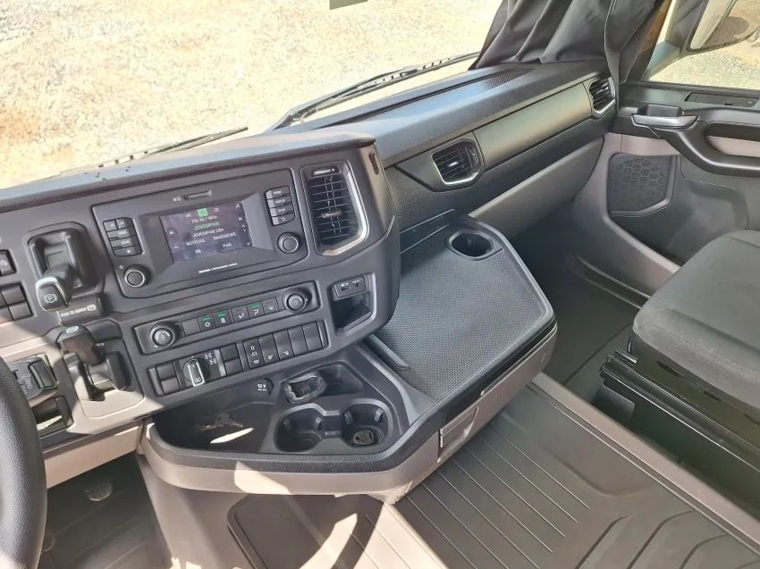 Scania R 540A COM RETARDER ANO 2021/2021 - Foto 11