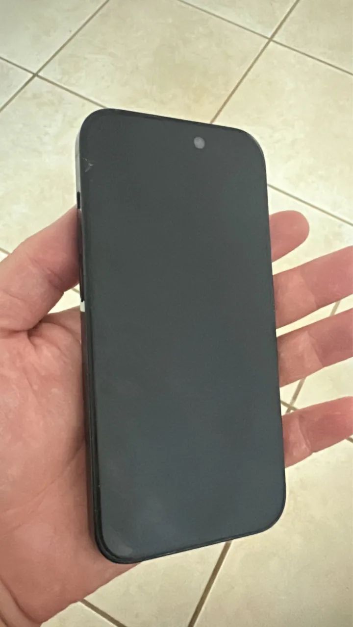 2 IPhone 14 PRO  - Foto 3