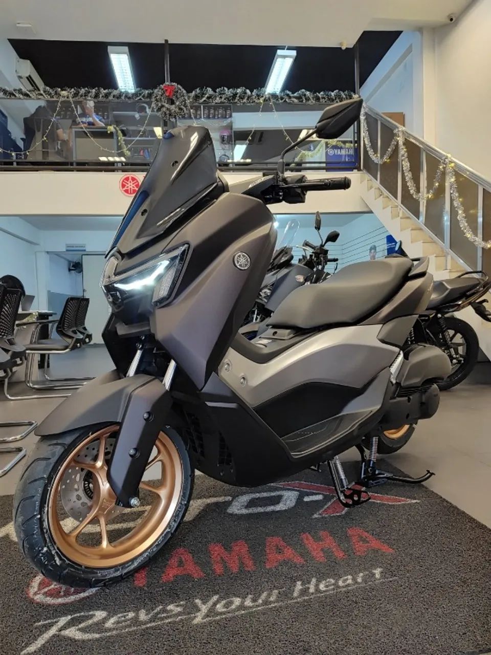 NMAX 160 ABS CONNECTED - PABLO MENEZES