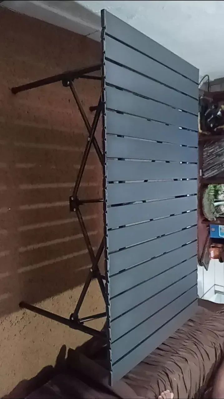 Mesa para pescaria e acampamento