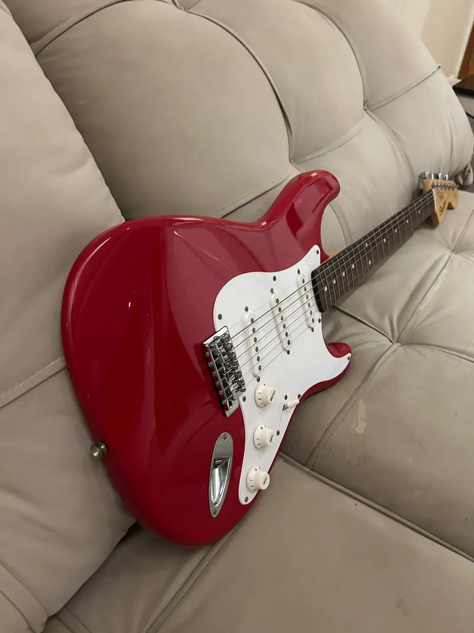 Guitarra Squier  - Foto 2