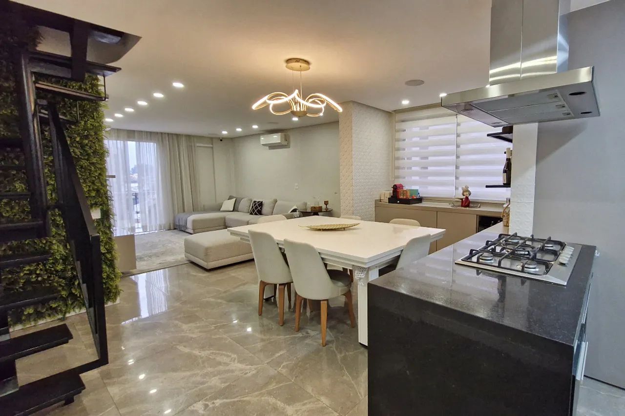 Triplex para venda em Santana com 2 quartos, sendo 2 suítes, 112m²