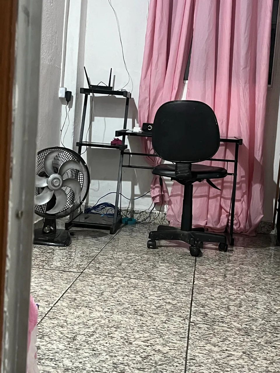 Mesinha de computador  - Foto 2