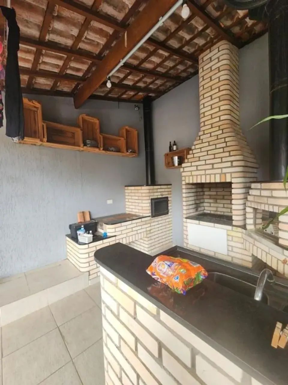 Casa para venda com 190 metros quadrados com 3 quartos - Foto 2
