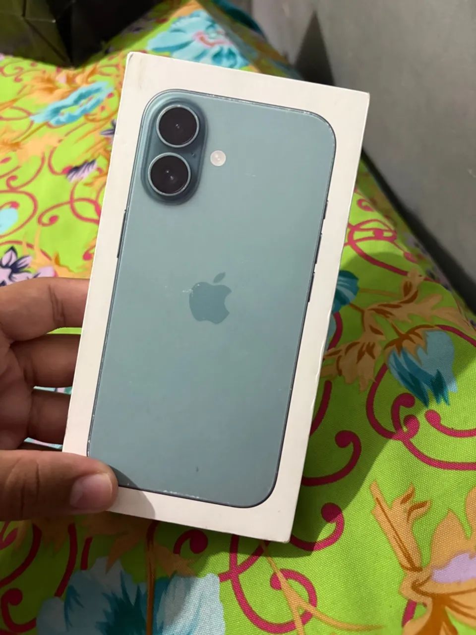 iPhone 16 teal - Foto 2