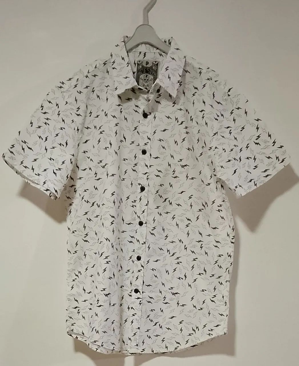 Camisas de botão, tamanho P