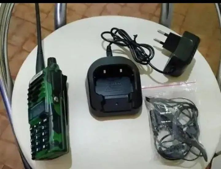 Rádio comunicador baoofeng novo 