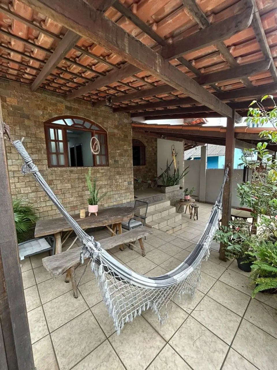 vendo troco casa 3 quartos 2 suítes Santos Dumont 