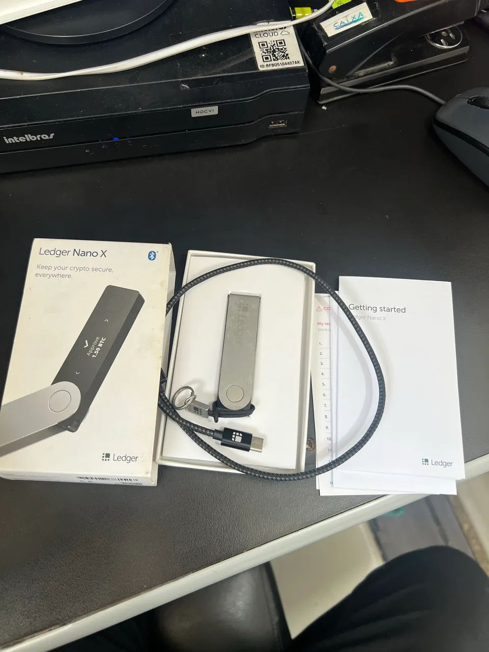 Ledger Nano X - Carteira de cripto moeda. Nunca usada 