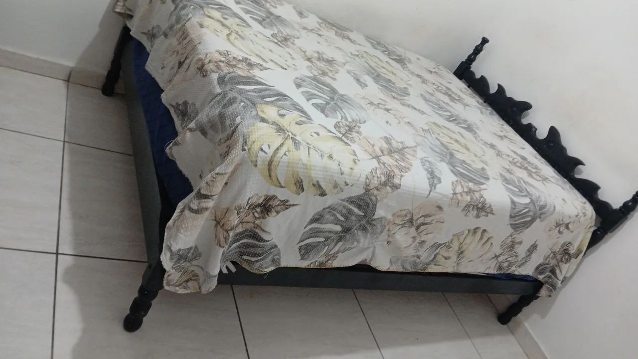 Cama com colchão  - Foto 2