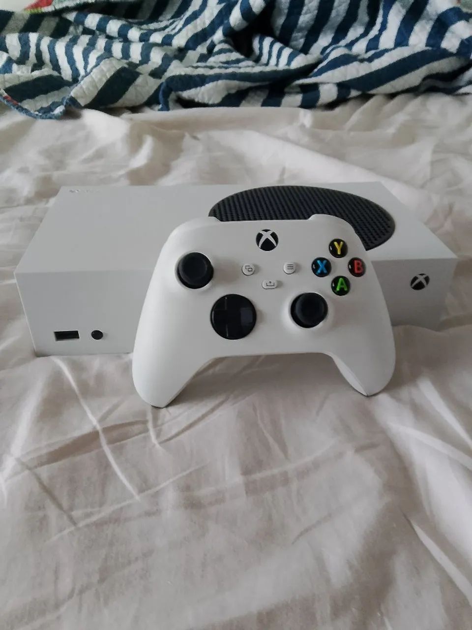Xbox series s em Excelente Estado e Funcionando Perfeitamente - Foto 2