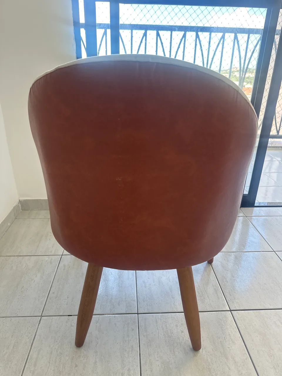 Cadeira    - Foto 2