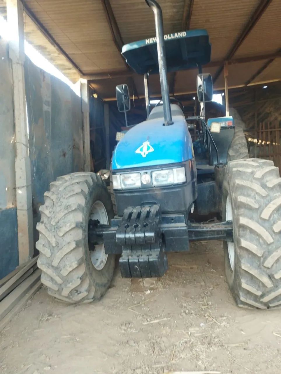 Vende-se trator TL 85 