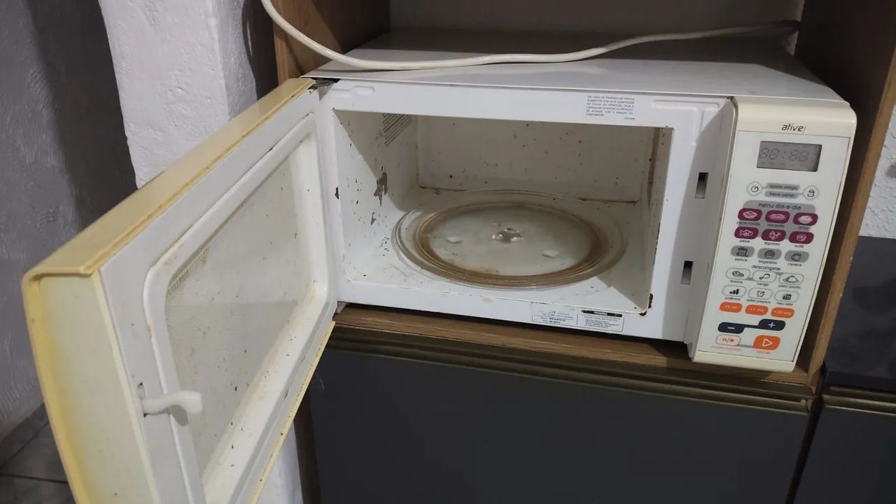 Microondas Brastemp 220 - Foto 2