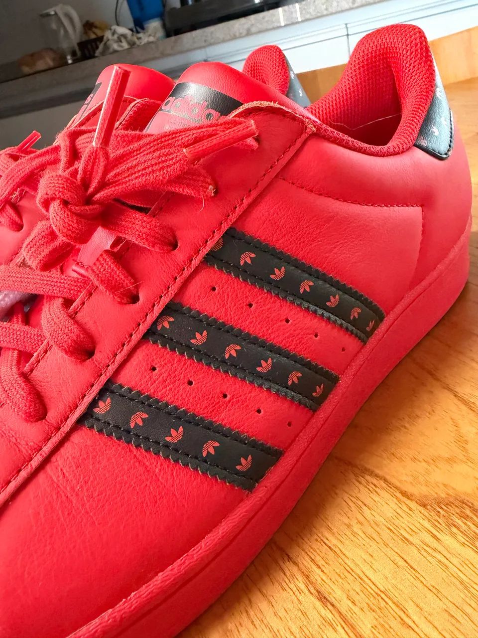 Tênis Adidas Superstar Scarlet Core Red Black - Foto 5