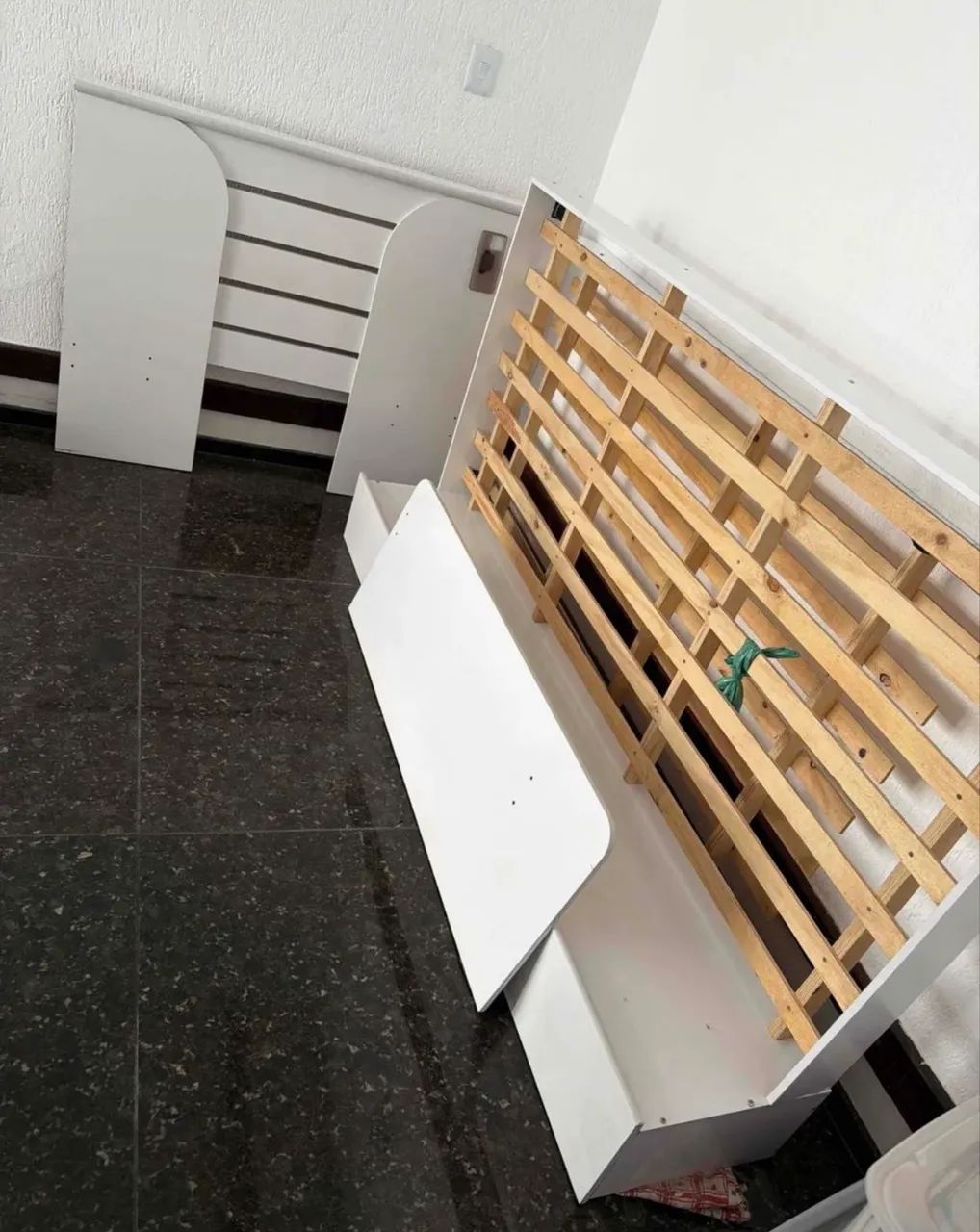 Bicama branca  yumi com 3 nichos e rodízio  - Foto 5