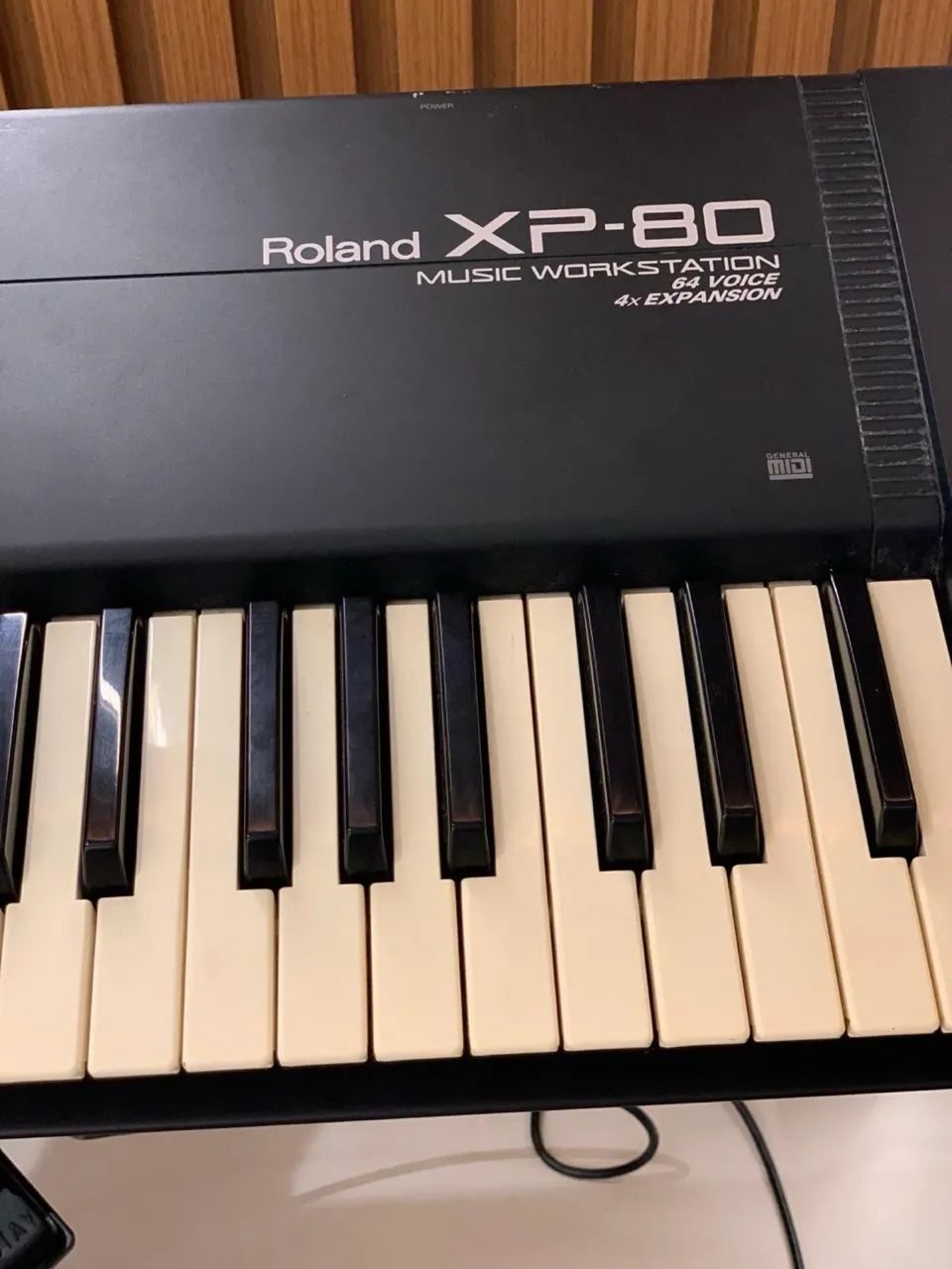Teclado Roland XP