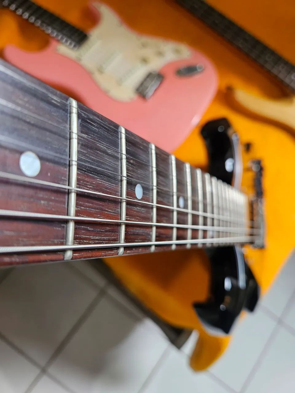 Epiphone SG - Preta - Excelente estado - Foto 4