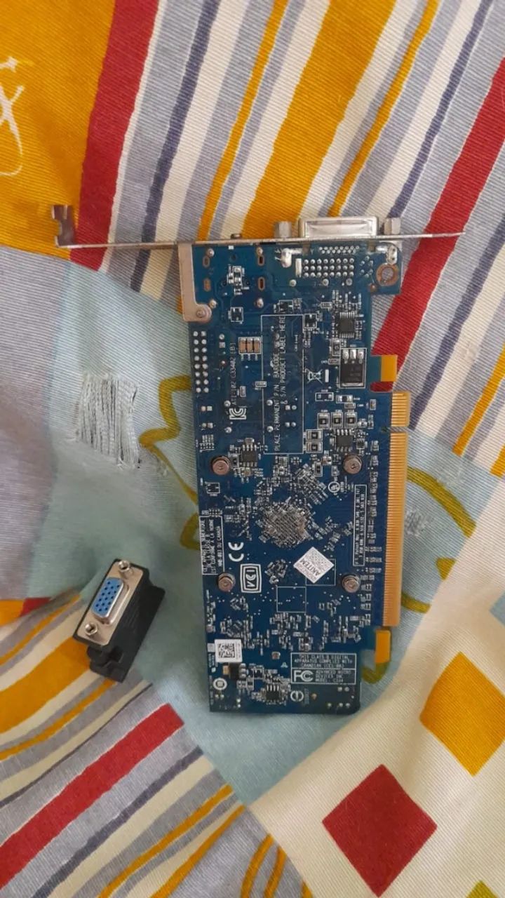 Placa de Video AMD Radeon HD 7570 - Foto 2