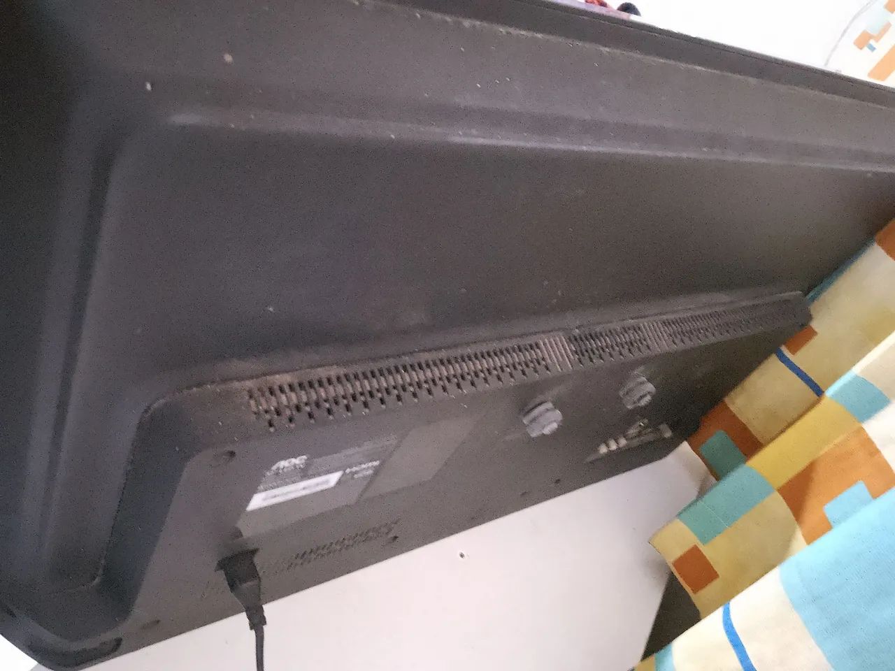 Vendo tv de 32p AOC - Foto 2
