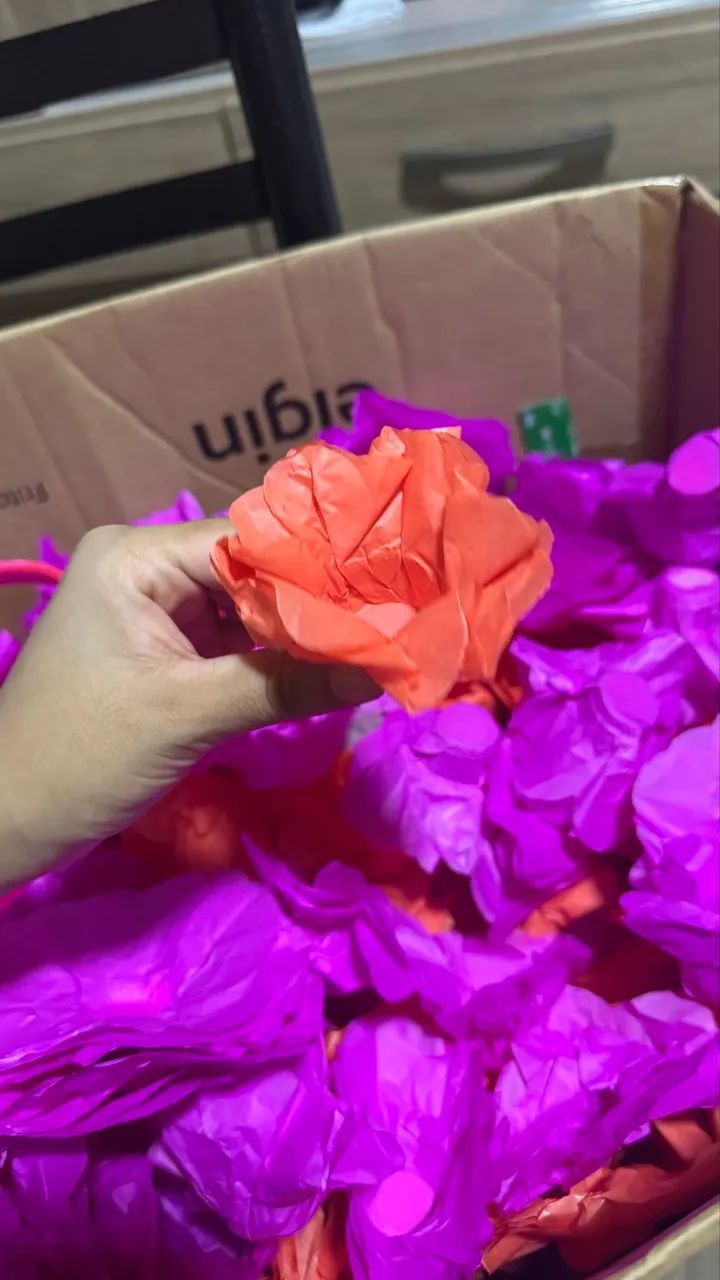 Caixa com mais de 200 forminhas para doce - Foto 3