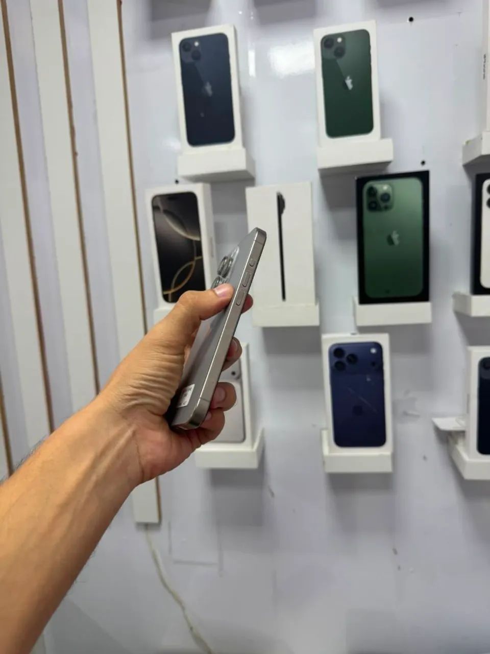 iPhone 15 Pro - 128GB <br>?3.650,00 - Foto 5