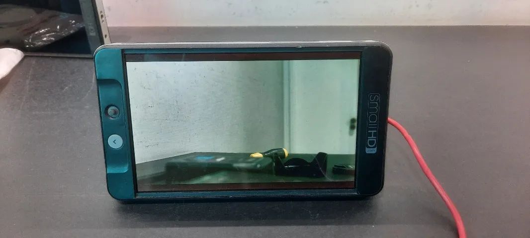 Vendo Monitor Small HD 702 Bright - Usado - Funciona Normal