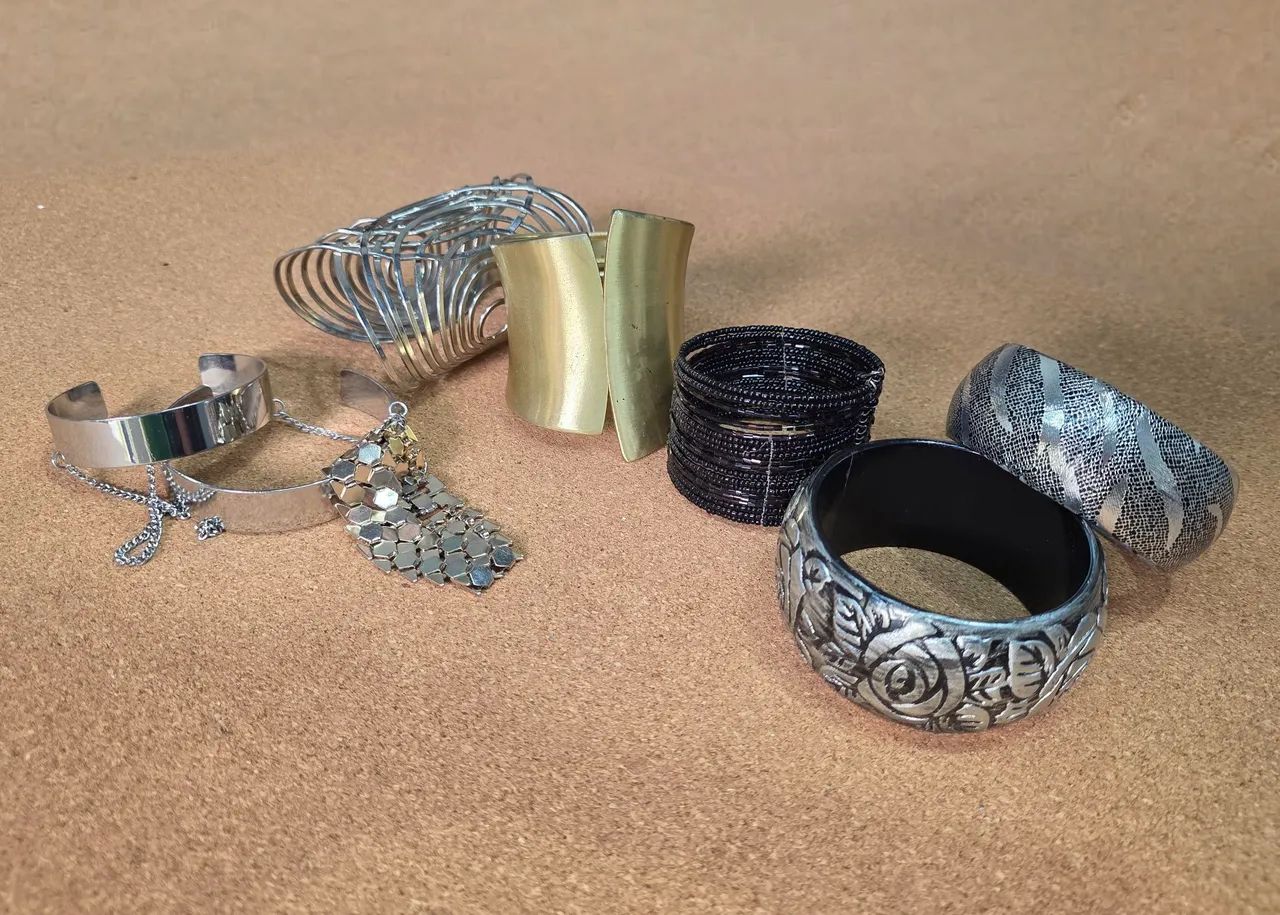 Kit de Pulseiras Femininas Fashion - Várias Peças Estilo Boho / Moderno