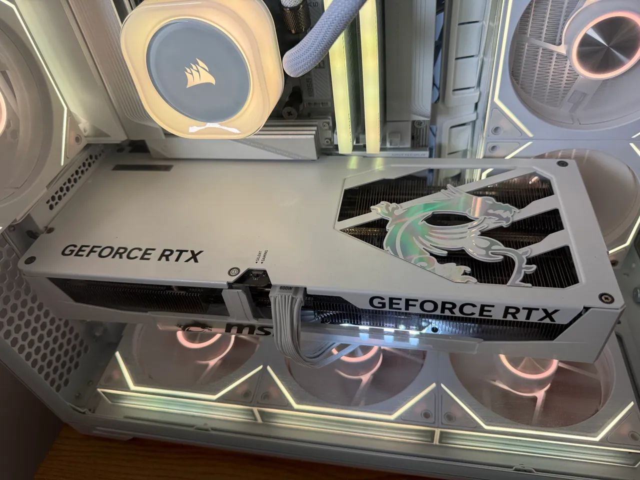 GeForce RTX 5080 16G VENTUS 3X OC WHITE NVIDIA - Foto 2