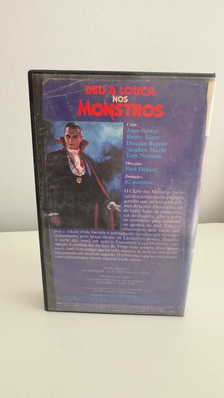 VHS Filme Deu a Louca nos Monstros  - Foto 2