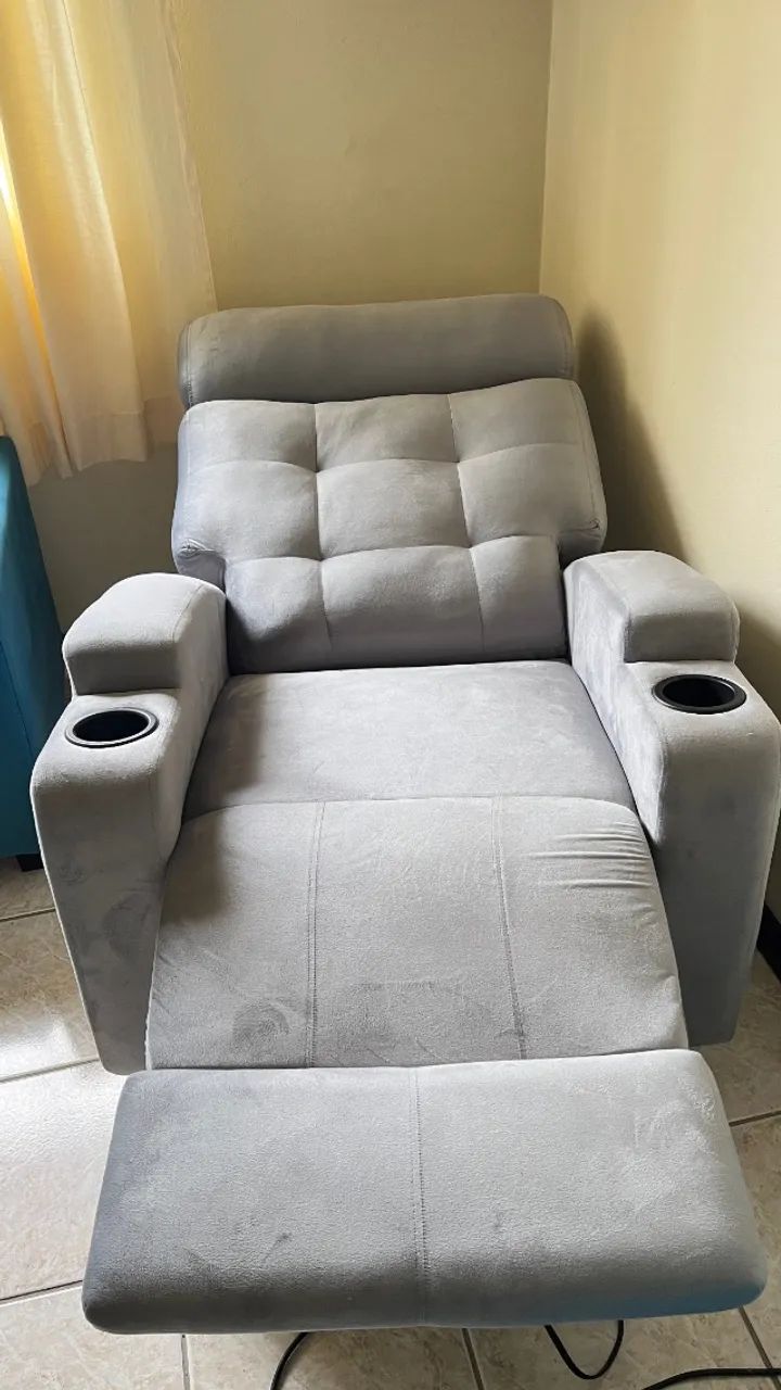 Poltrona  Damie elétrica reclinável com entrada USB  - Foto 2