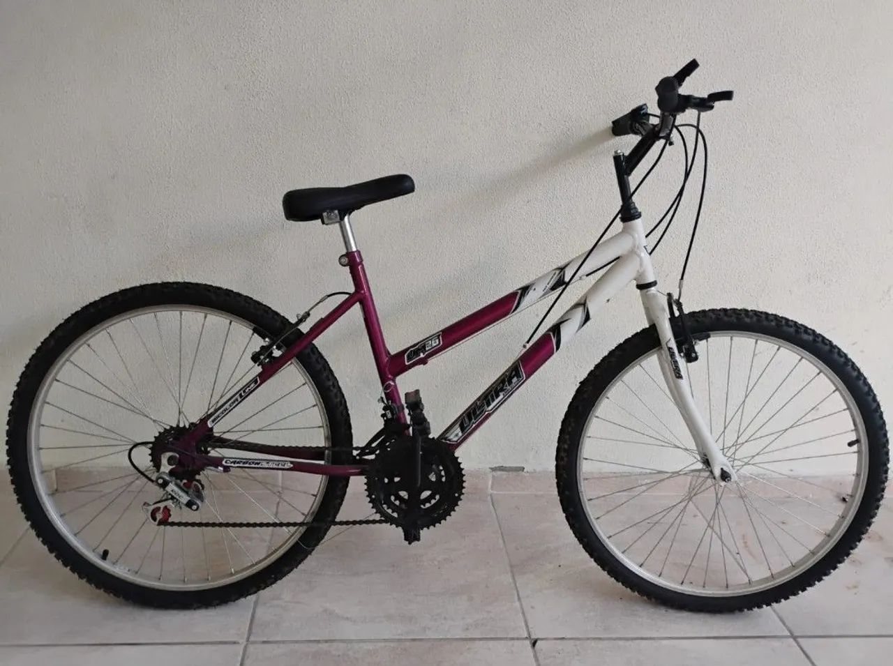 Bicicleta  Aro 26 em ótimo estado, pronto para usar .