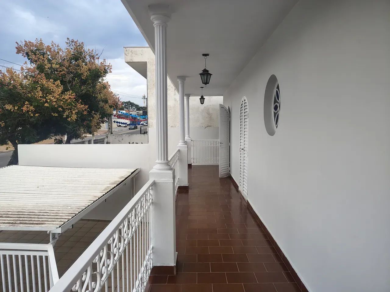 Casa Grande na Av Brasil - Foto 4