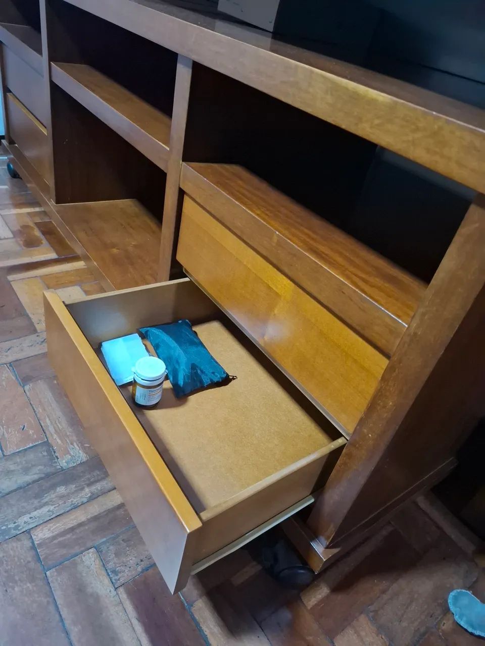 Rack de madeira Maciça Mogno  - Foto 4