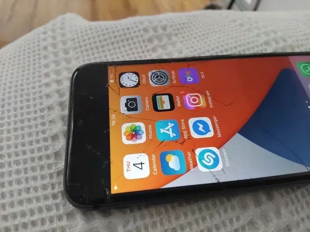iPhone 8 tela rachada - Foto 3