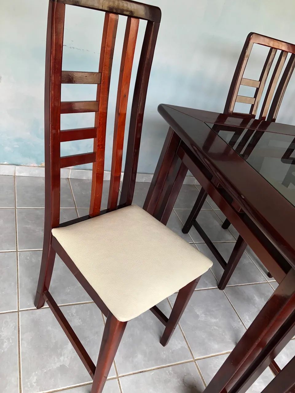 Mesa madeira seis lugares e espelho - Foto 4