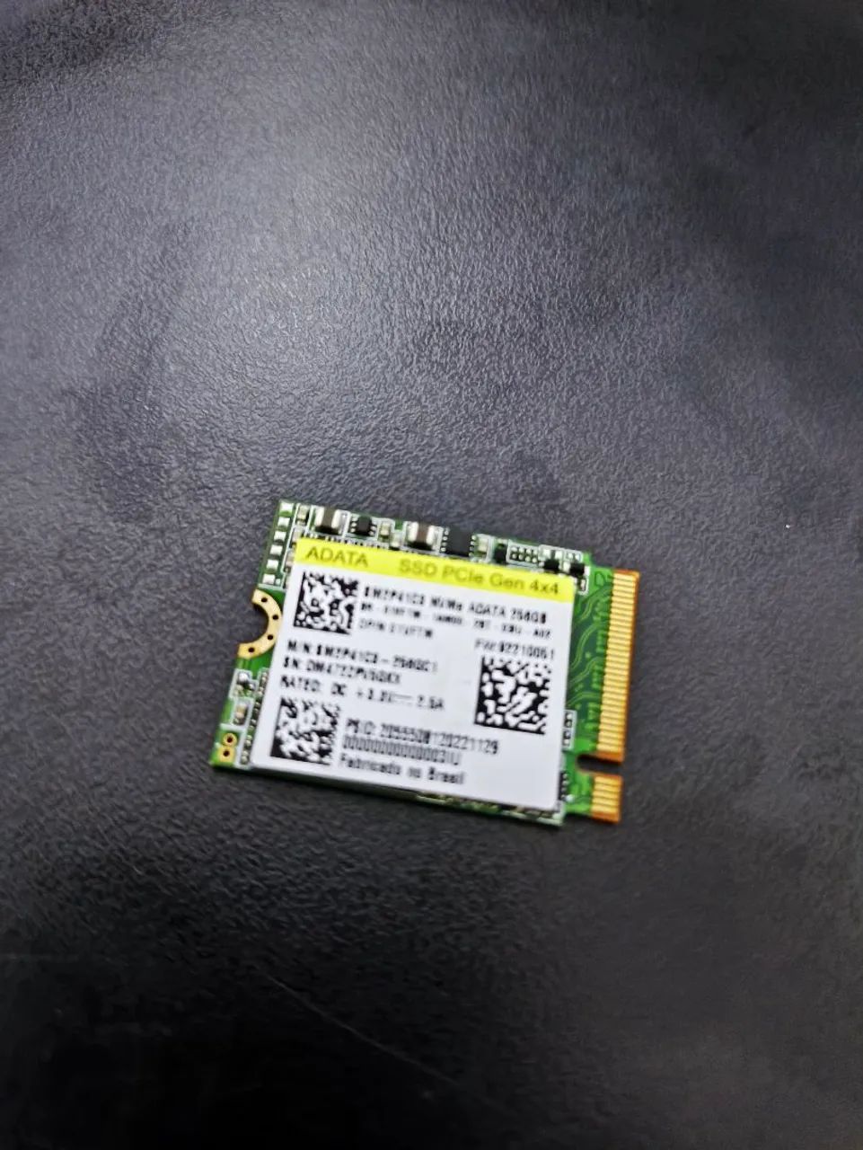 SSD Adata 256 Gen 4x4 - Foto 3