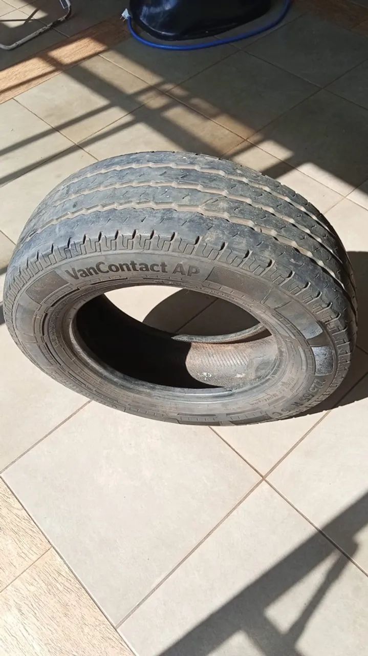 Pneu Continental 225 65 R 16